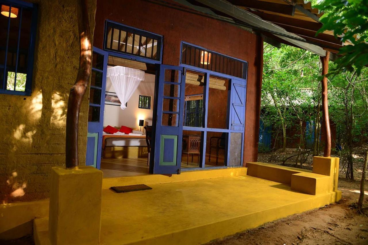 Back Of Beyond - Pidurangala Villa Sigiriya Ngoại thất bức ảnh