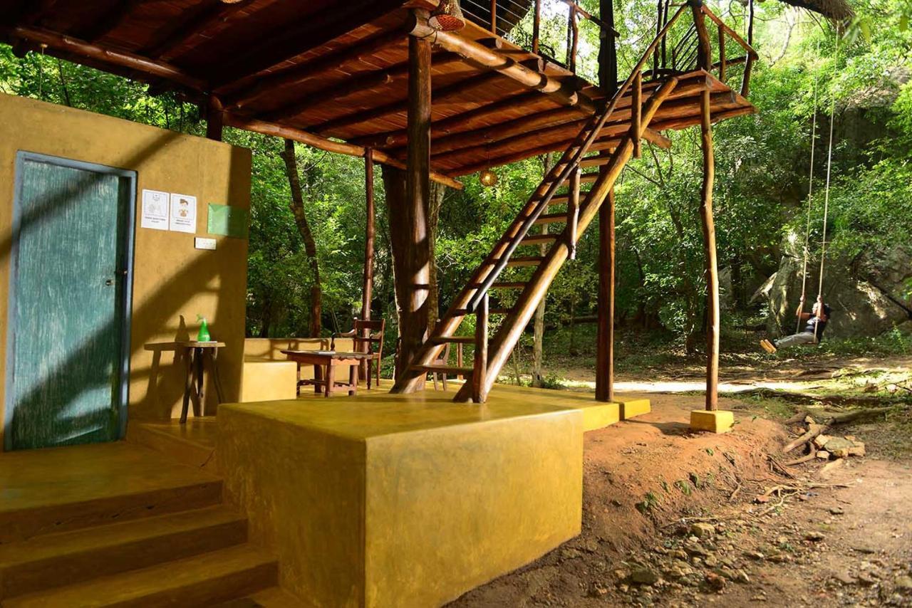 Back Of Beyond - Pidurangala Villa Sigiriya Ngoại thất bức ảnh