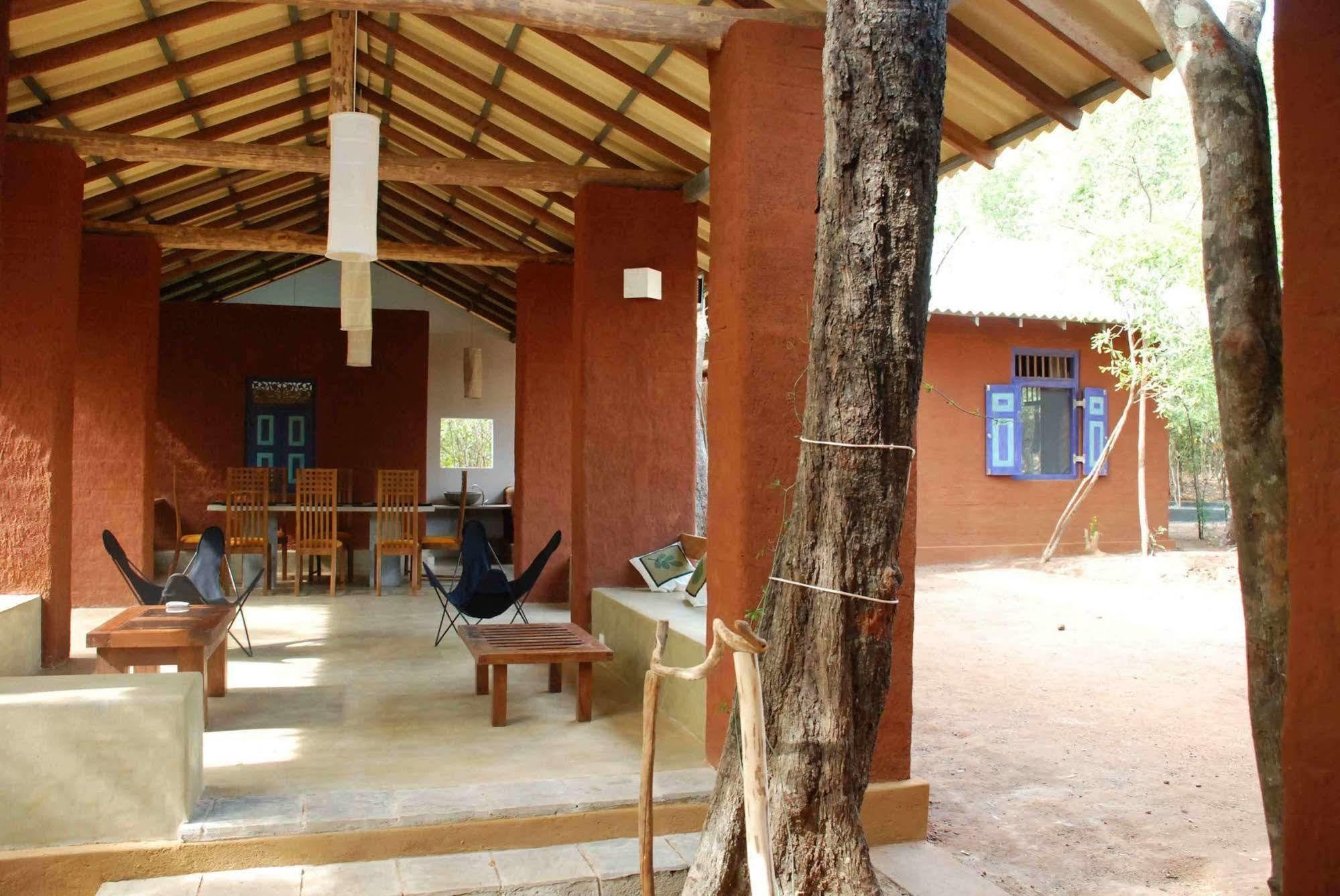 Back Of Beyond - Pidurangala Villa Sigiriya Ngoại thất bức ảnh